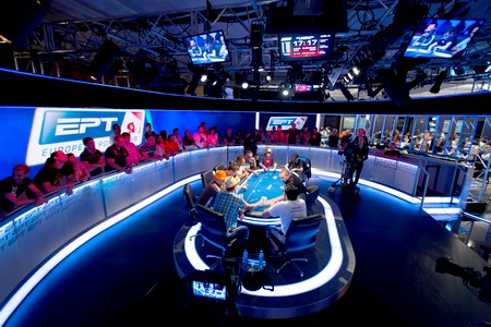 EPT10BAR_Final_Table_Neil Stoddart_thumb