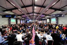 1cd-wsop-circuit-full-house-opening-tomas-stacha_27dsc_9678