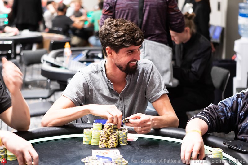Sergi "srxakgirona" Reixach
