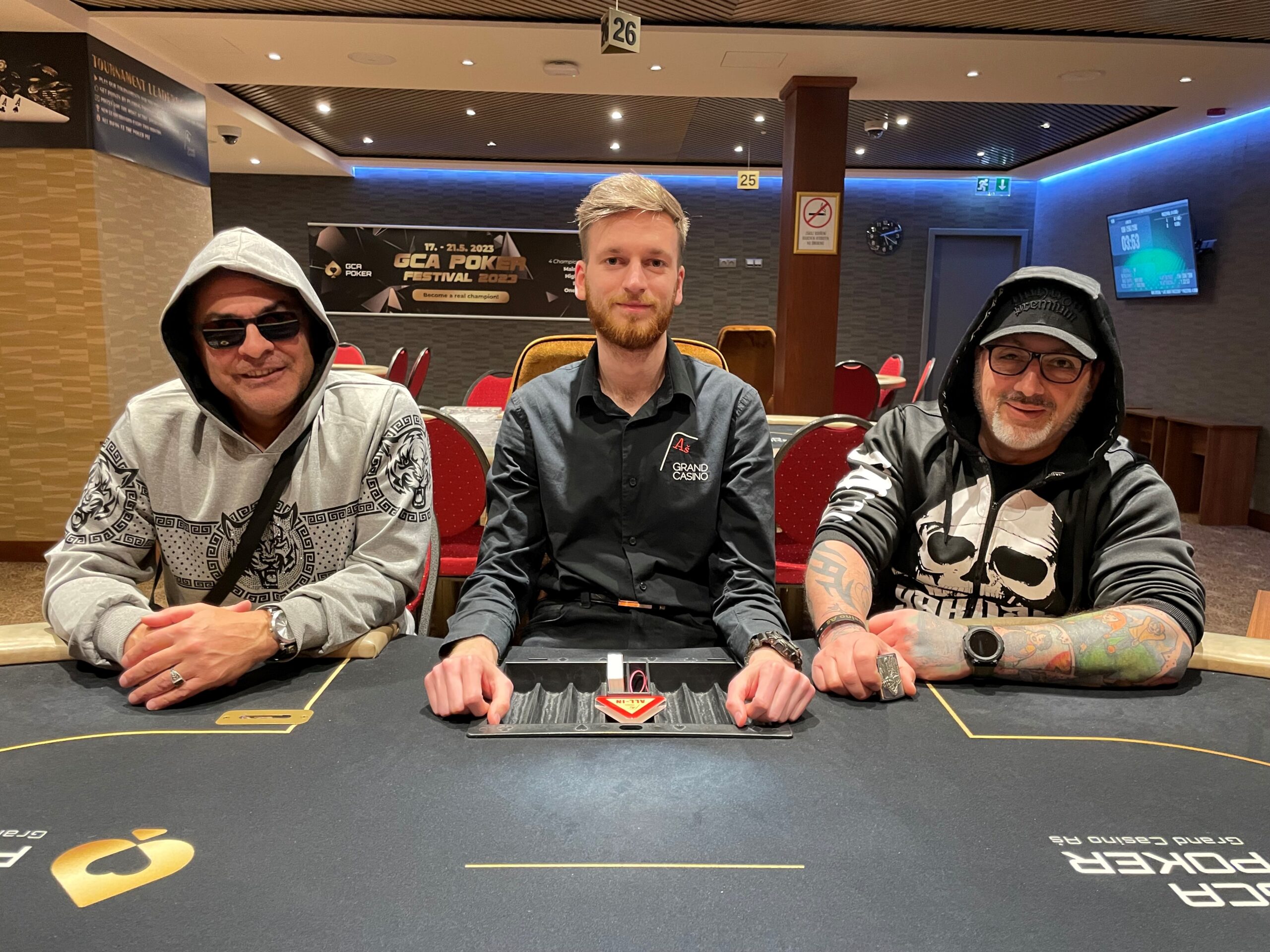 Jeu de poker nocturne illustrant Casino Night